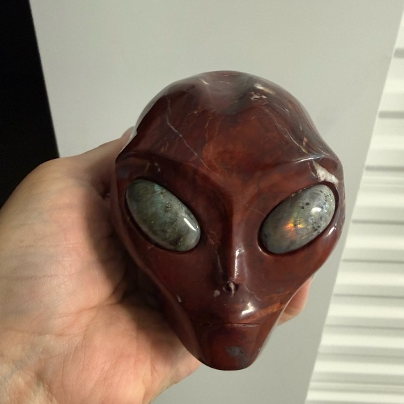 Red Jasper Alien Head - Picture 1 of 2
